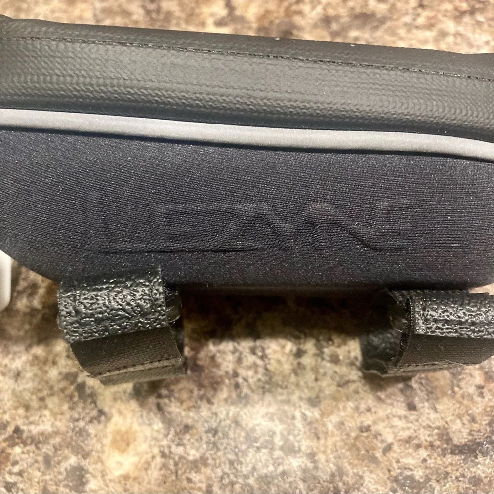NWT Lezyne Smart Energy Caddy Weather Resistant Bicycle Top Tube Smart Phone Bag